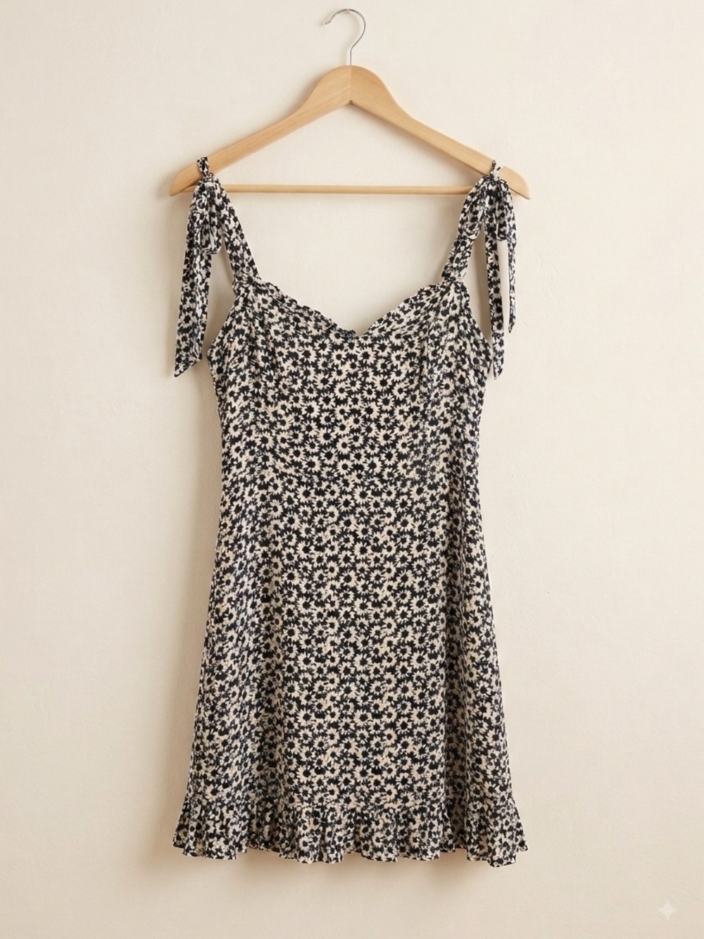 Lulus Daisy Floral Print Tie-Strap Mini Dress | Size M